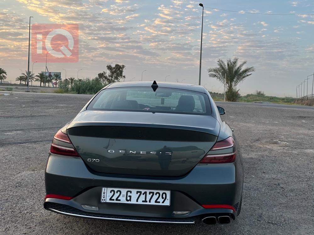 جنسس G70
